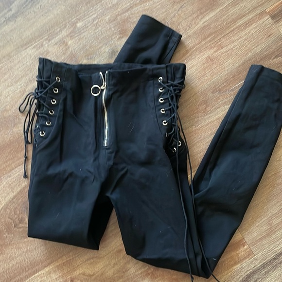 bebe Pants - Bebe Lace Up side pants